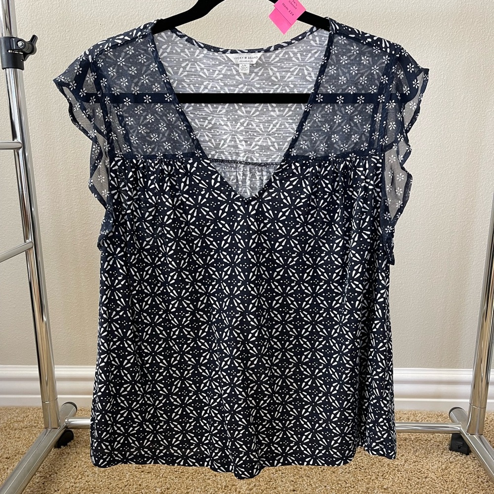 Lucky Brand Navy/White Print Top LG - EUC (124)